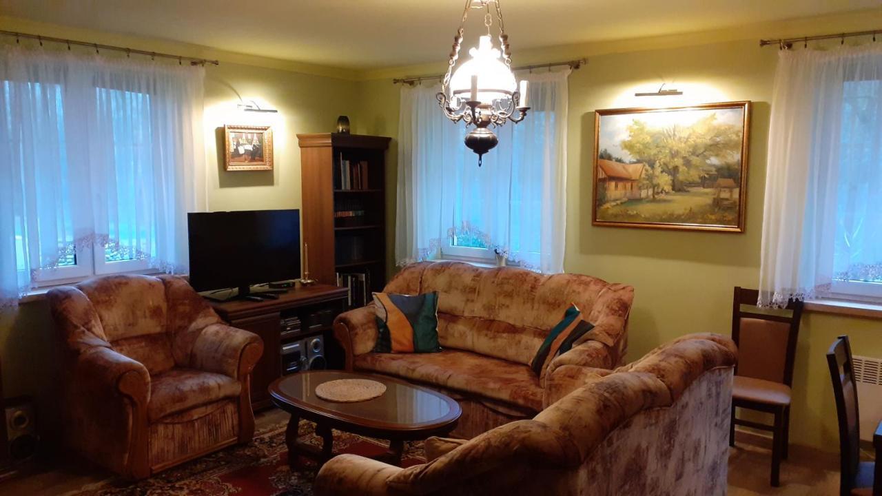 Dworek Pod Debem Holiday home Niwiska